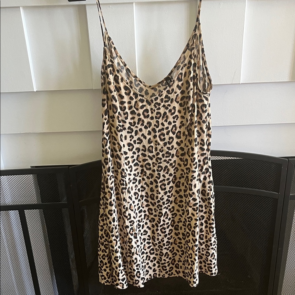 H&M Divided Brown Animal Print Slip or Dress Womens Size 6 Cheetah Leopard